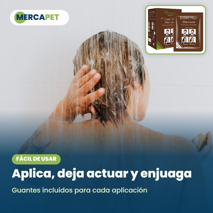 Aplicación del shampoo colorante en casa